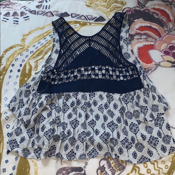 Ya Los Angeles Crocheted Flowy Tank - Picture 4 of 4